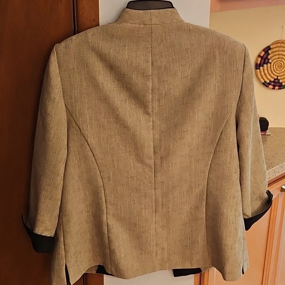Vintage Suit Jacket and Sleeveless Top Set - Picture 6 of 13